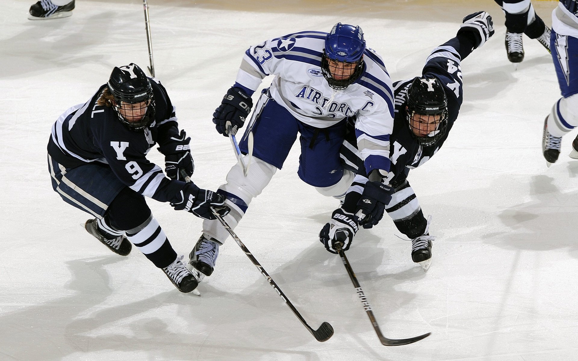 “青春奔跑”青少年运动夏令营在云南拉开帷幕，融合凉山和边疆区域体育振兴
