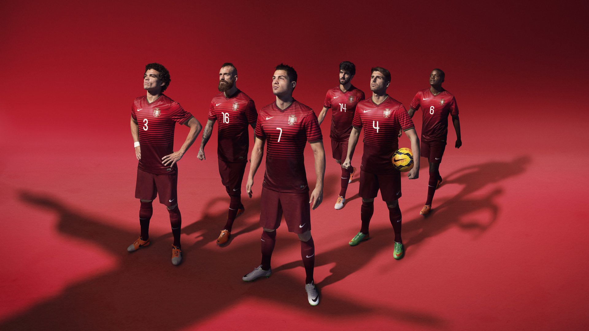 九游网页官网-特色科技创新推动青少年青训设备升级，提升训练效果，青少年科技创新能力培养