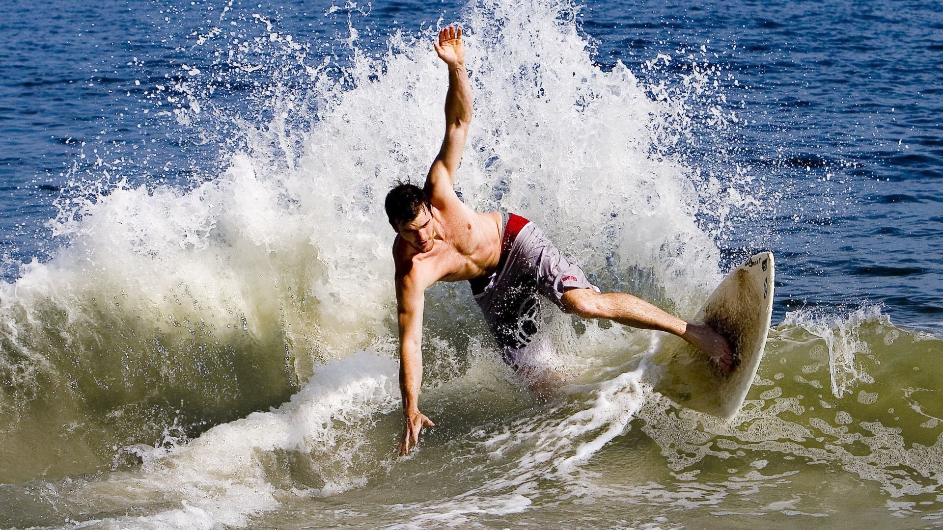 逆境中的“奇迹逆转”：那些永远不会忘记的逆转瞬间，逆境奇袭